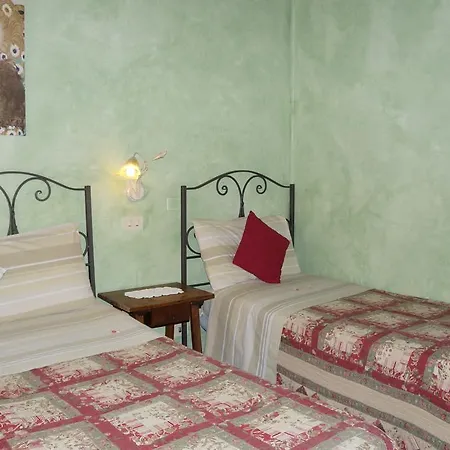 Meuble Cagnano Bed & Breakfast Montepulciano Stazione